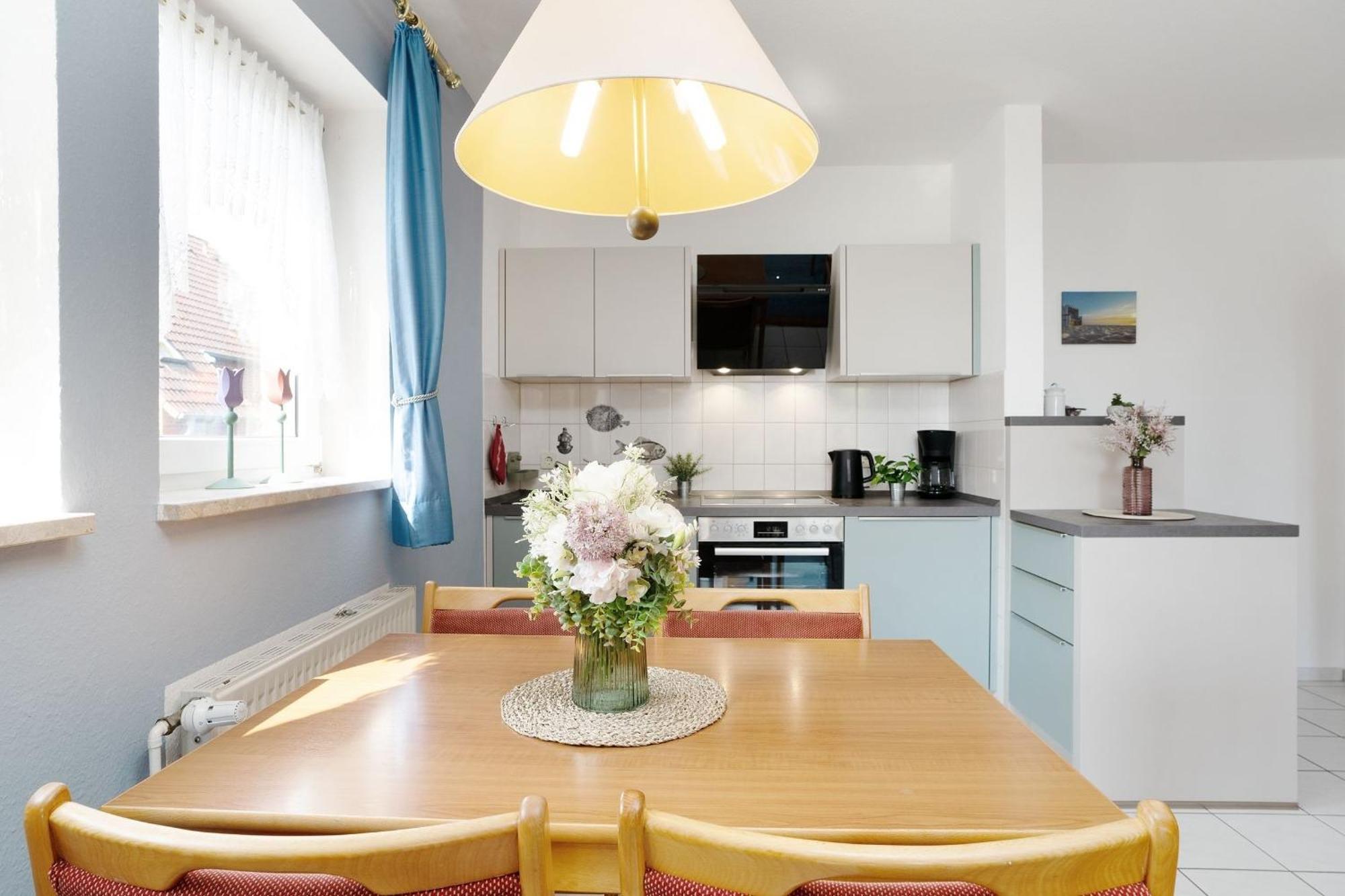 Ferienwohnung Ostsee-Koje mit Terrasse im Kaiserhof 4 Kellenhusen Exterior foto